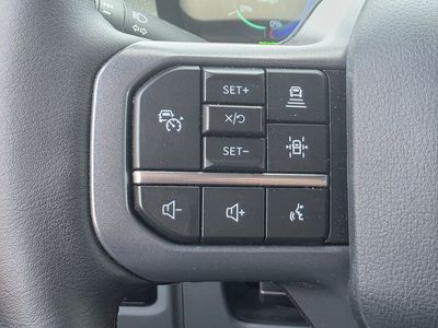 2025 Ford F-150 Lightning - Photo 16