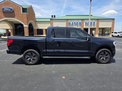 2025 Ford F-150 Lightning - Photo 4