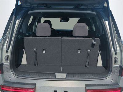 2026 Hyundai SANTA FE HYBRID — photo 14 view