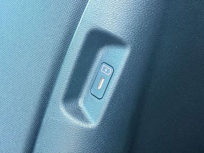 2026 Hyundai SANTA FE HYBRID — photo 18 view