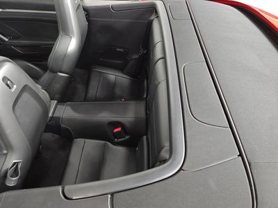 2020 Porsche 911 - Photo 24