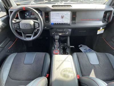 2025 Ford Bronco - Photo 11