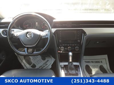 2020 Volkswagen Passat — photo 16 view