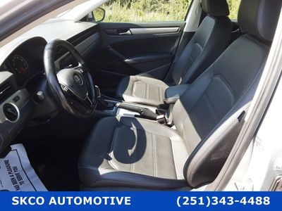 2020 Volkswagen Passat — photo 13 view