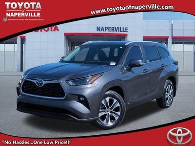2023 Toyota Highlander Hybrid XLE — front three-quarter view