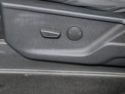 2023 Ford F-150 — photo 12 view