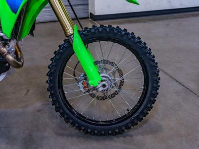 2026 Kawasaki KX450 - Photo 12
