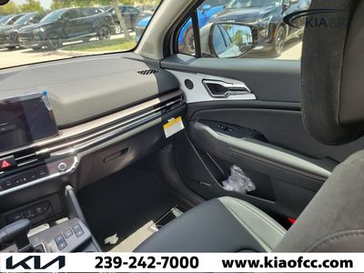 2026 Kia Sportage — photo 17 view