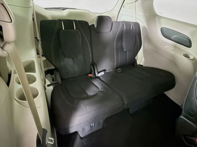 2022 Chrysler Voyager - Photo 30