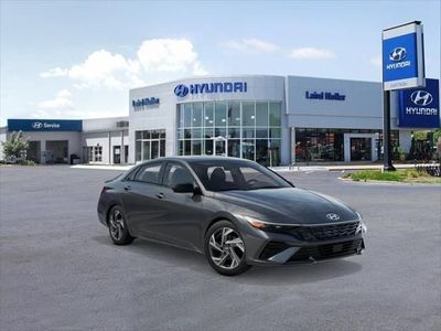 2026 Hyundai Elantra - Photo 2