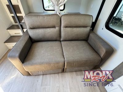 2026 Grand Design Transcend - Photo 49