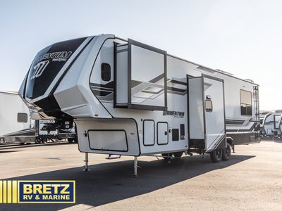 2026 Grand Design Momentum — side profile view