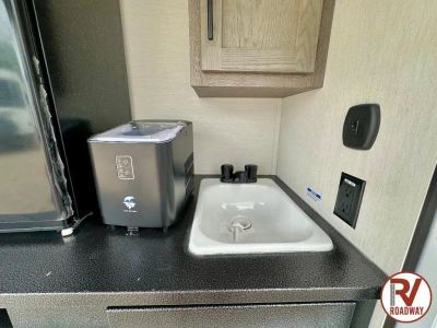 2026 Forest River RV Cherokee Arctic Wolf — photo 10 view
