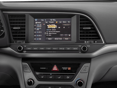2017 Hyundai Elantra - Photo 16