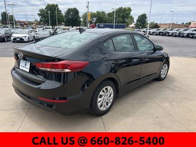 2017 Hyundai Elantra - Photo 6