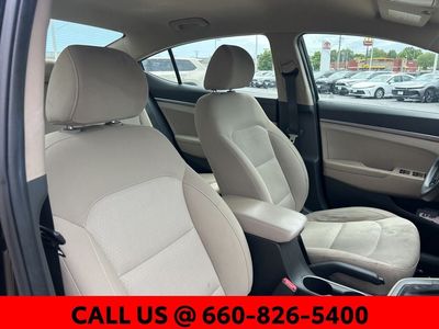 2017 Hyundai Elantra - Photo 8