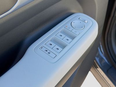 2026 Hyundai SANTA FE HYBRID — photo 23 view