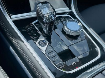 2026 BMW 8 Series — photo 14 view