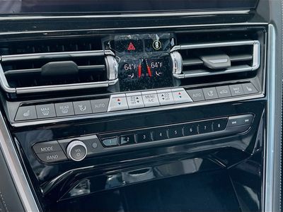 2026 BMW 8 Series — photo 13 view