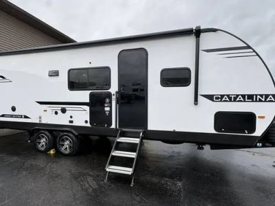 2026 Coachmen Catalina Legacy 243RBS — front three-quarter view