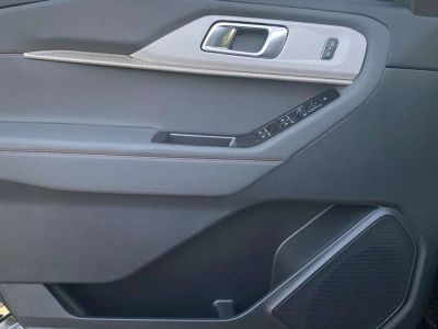 2025 Ford Explorer - Photo 17