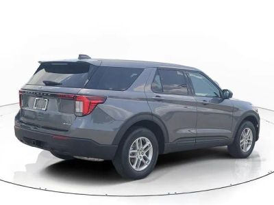 2026 Ford Explorer — detail view