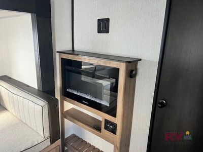 2025 Forest River RV Cherokee Grey Wolf - Photo 32