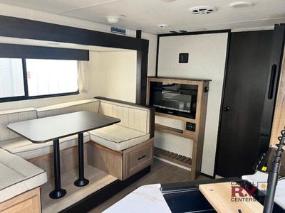 2025 Forest River RV Cherokee Grey Wolf - Photo 18