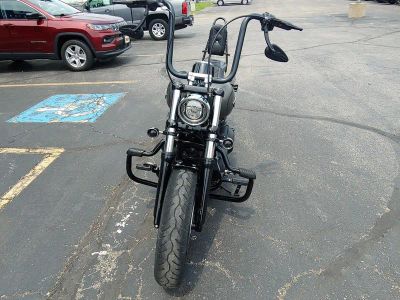 2019 HARLEY-DAVIDSON STREETBOB — side profile view