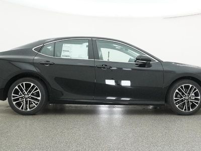 2026 Camry XLE — photo 9 view