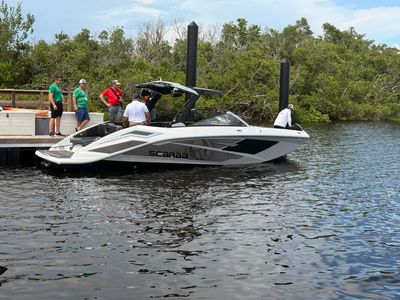 2025 Scarab 285 LX - Photo 3