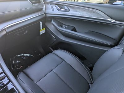 2025 Jeep Grand Cherokee L - Photo 14