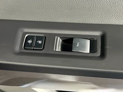 2024 Toyota Tundra - Photo 27