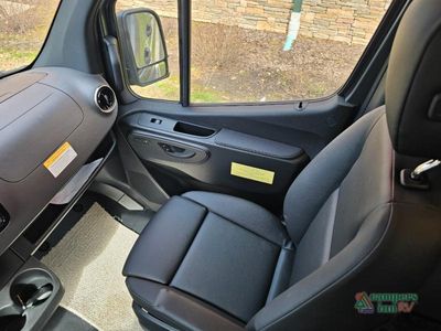 2026 Winnebago Revel Sport - Photo 14