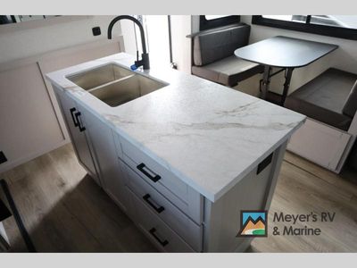 2026 Jayco Jay Feather — photo 15 view