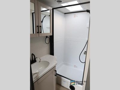 2026 Jayco Jay Feather — photo 27 view