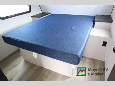 2026 Jayco Jay Feather — photo 32 view