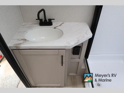 2026 Jayco Jay Feather — photo 28 view