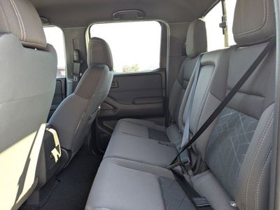 2026 Nissan Frontier - Photo 12