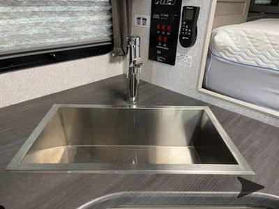 2025 Northwood Arctic Fox Camper - Photo 22