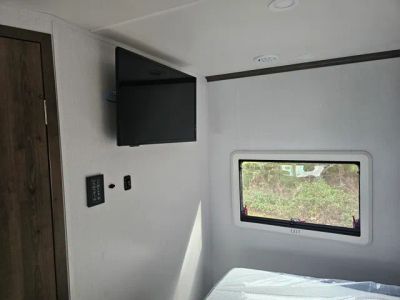 2025 Dynamax Isata 3 - Photo 29
