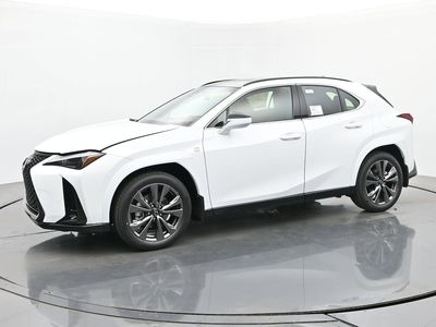 2026 Lexus UX HYBRID - Photo 2