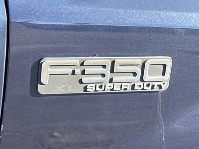 2003 Ford Super Duty F-350 SRW — interior view