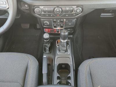 2026 Jeep Wrangler — photo 20 view