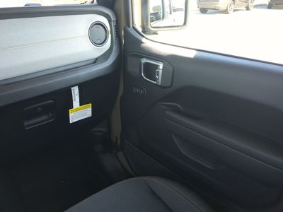 2026 Jeep Wrangler — photo 18 view