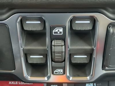 2026 Jeep Wrangler — photo 24 view