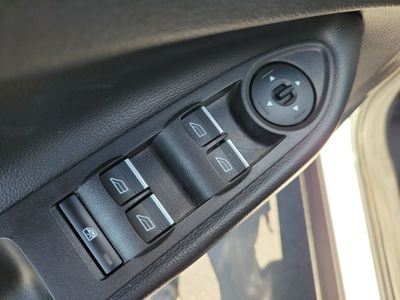 2019 Ford Escape - Photo 17