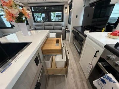 2026 Jayco Pinnacle — photo 14 view