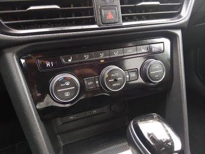 2024 Volkswagen Taos — photo 18 view