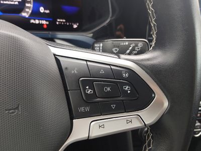 2024 Volkswagen Taos — photo 13 view